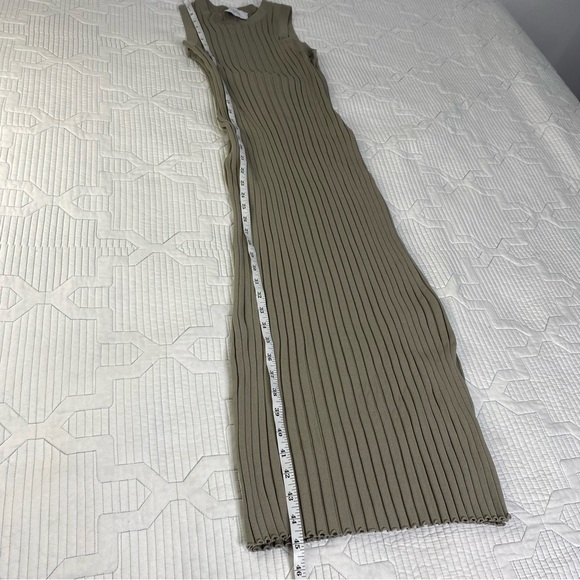 Legoe Heritage Luxe Shift Maternity Dress Beige Side Zip Sleeveless Ribbed Sz XS - Picture 3 of 13